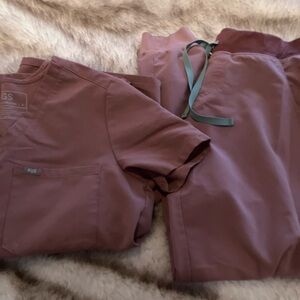 Figs MINERAL MAUVE Scrub Set!!